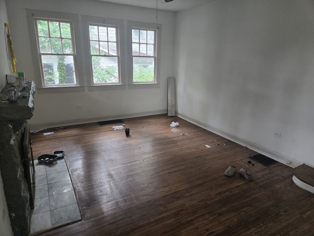 Living Room before Kidoti Clean trash-out, Birmingham AL