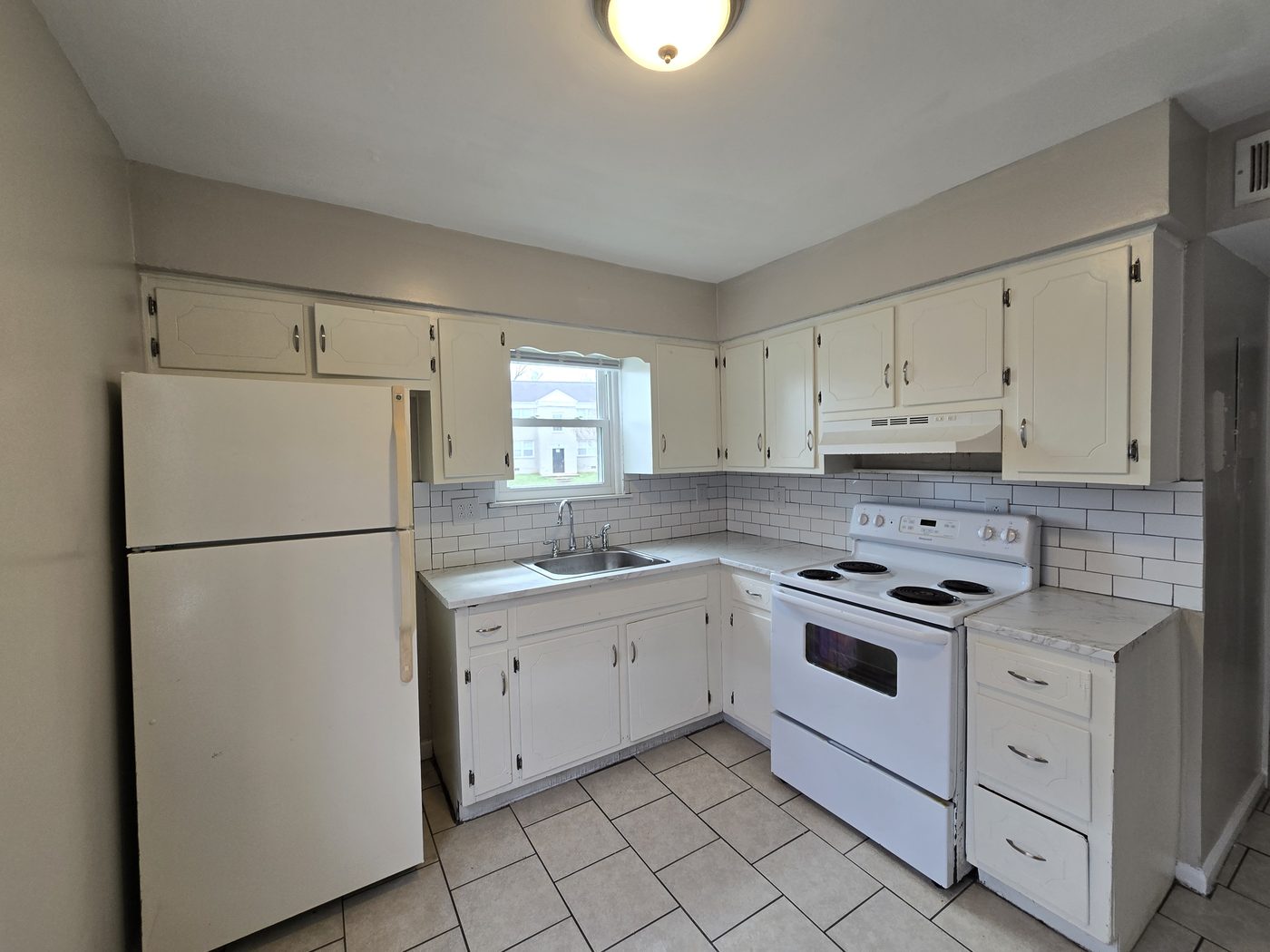 Clean kitchen after Kidoti Clean turnover, Birmingham AL